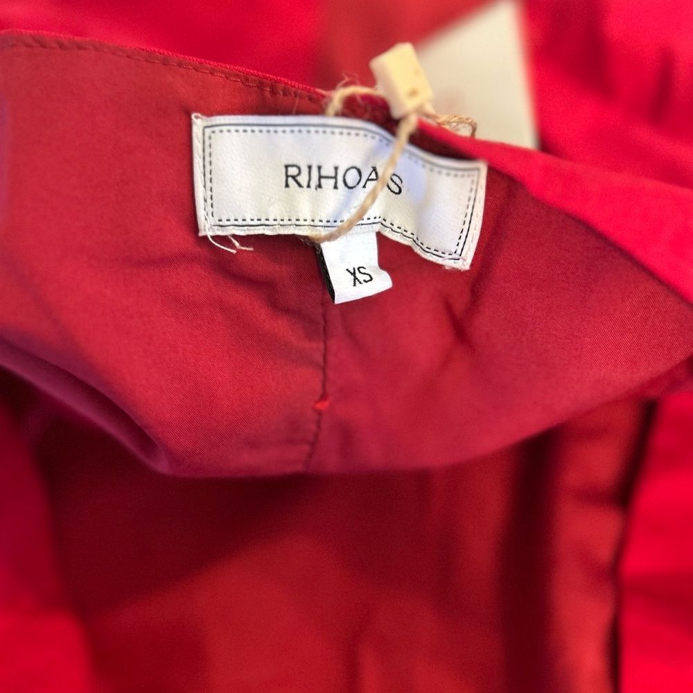 Red Sleeveless Women's Top NWT - Picture 5 of 5